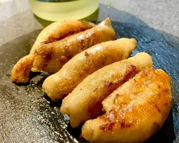 【ジューシー】餃子【Juicy】Chicken skin dumplings